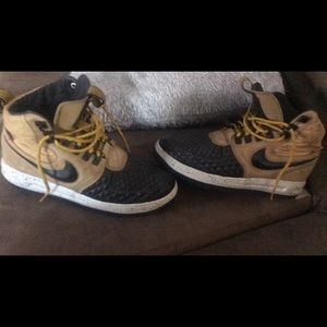 Nike lunar duck boot